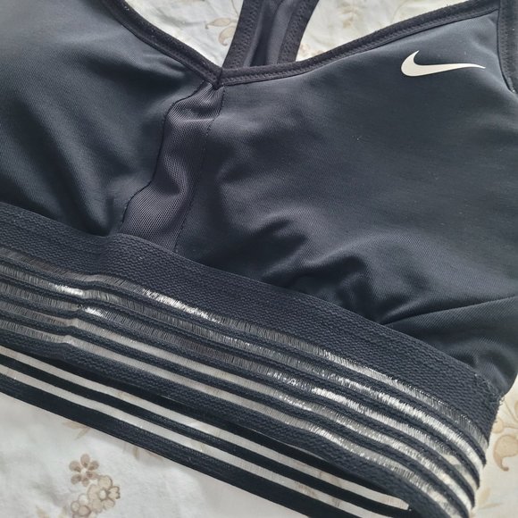 Nike Indy Cooling Bra (Small) - Picture 3 of 9
